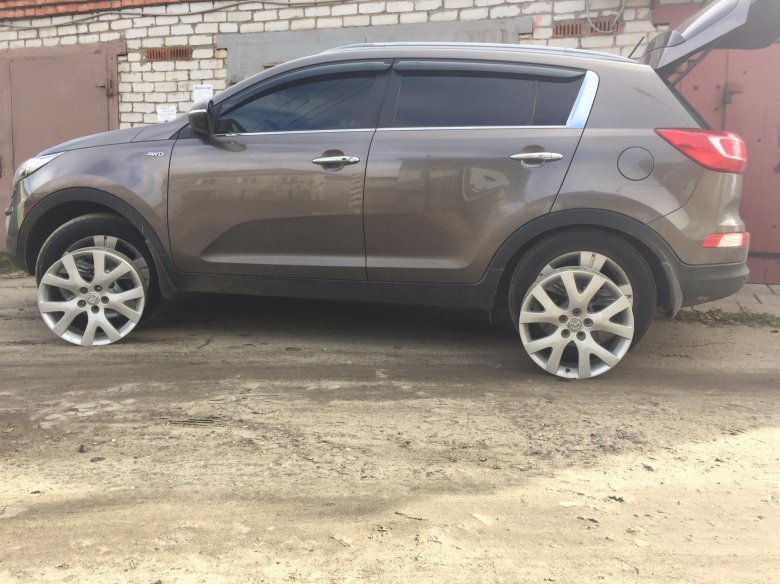 Kia sportage r18