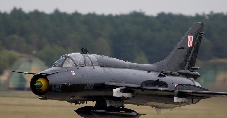 Су-22 истребитель-бомбардировщик