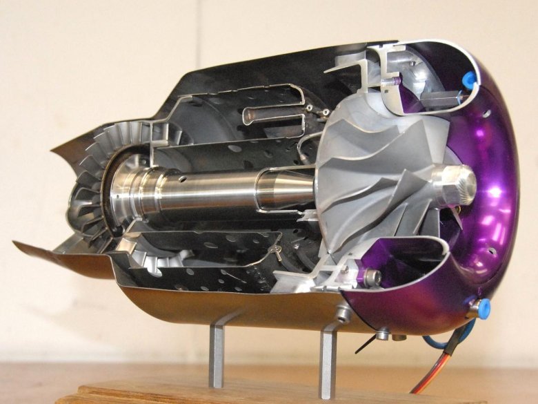 Двухконтурный турбореактивный двигатель