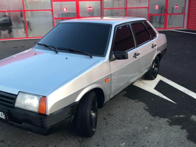 Ваз 21099 серебристая сток