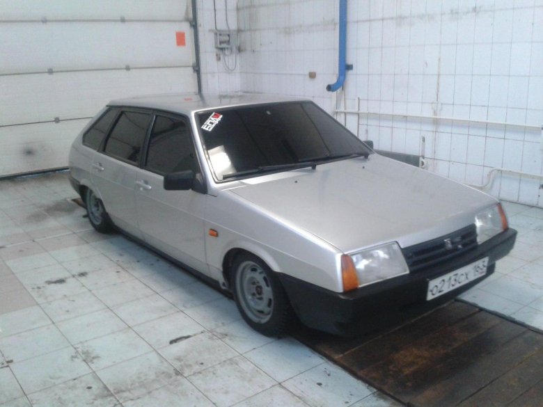 Ваз 2109 серебристая бункер