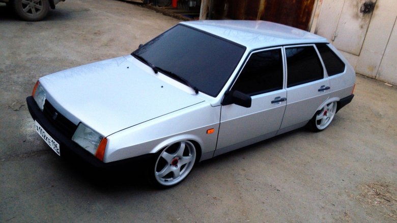 Заниженная ваз 2109