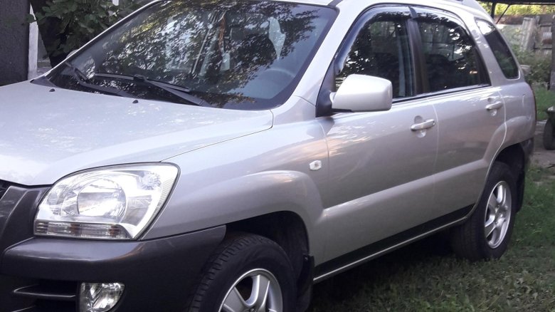 Киа спортейдж 2005 года