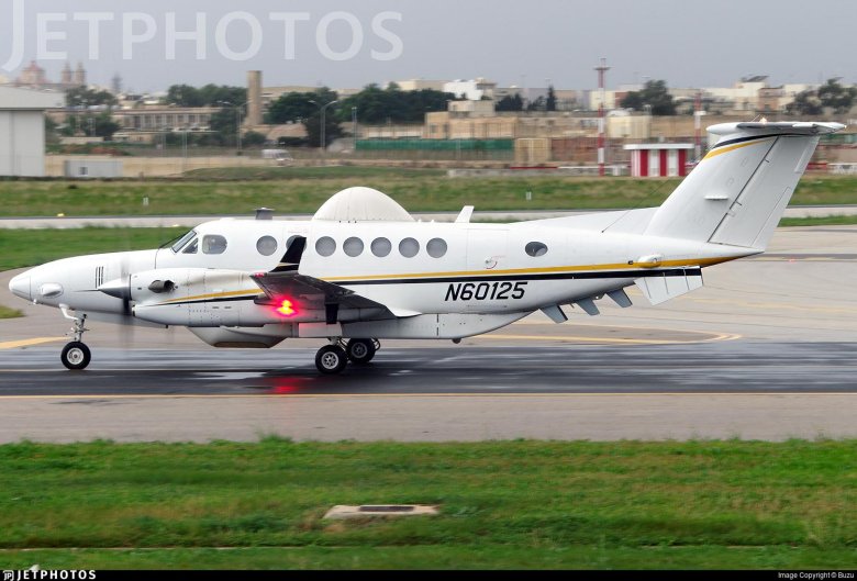 Бичкрафт кинг эйр 200