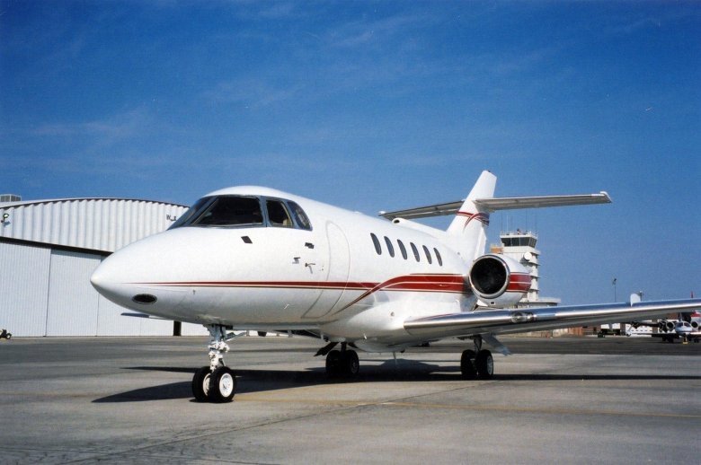 Самолет hawker beechcraft