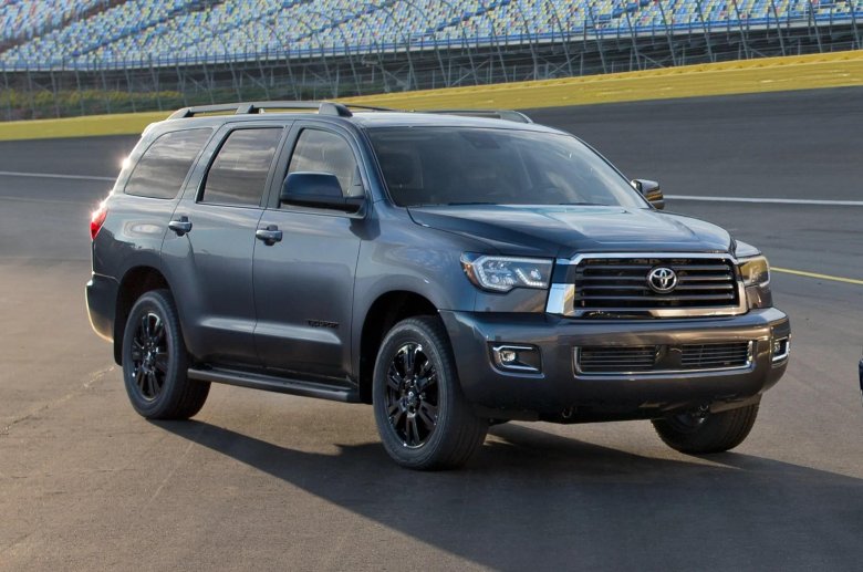 Тойота секвойя 2021