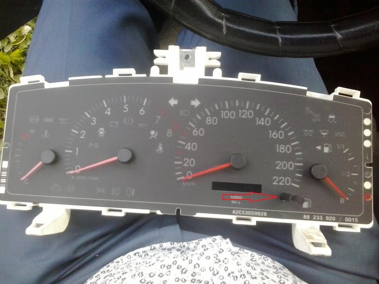 Приборная панель corolla 120