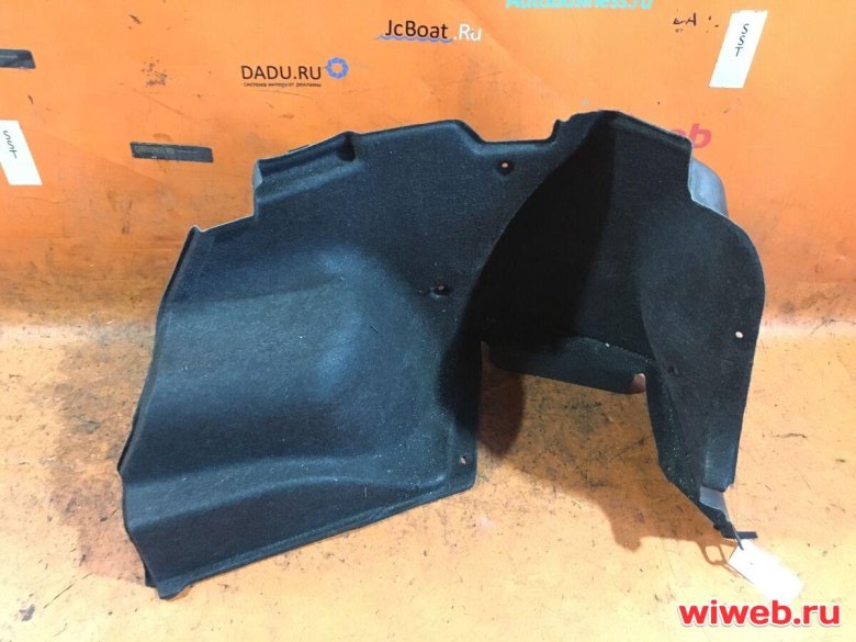 Обшивка багажника altezza