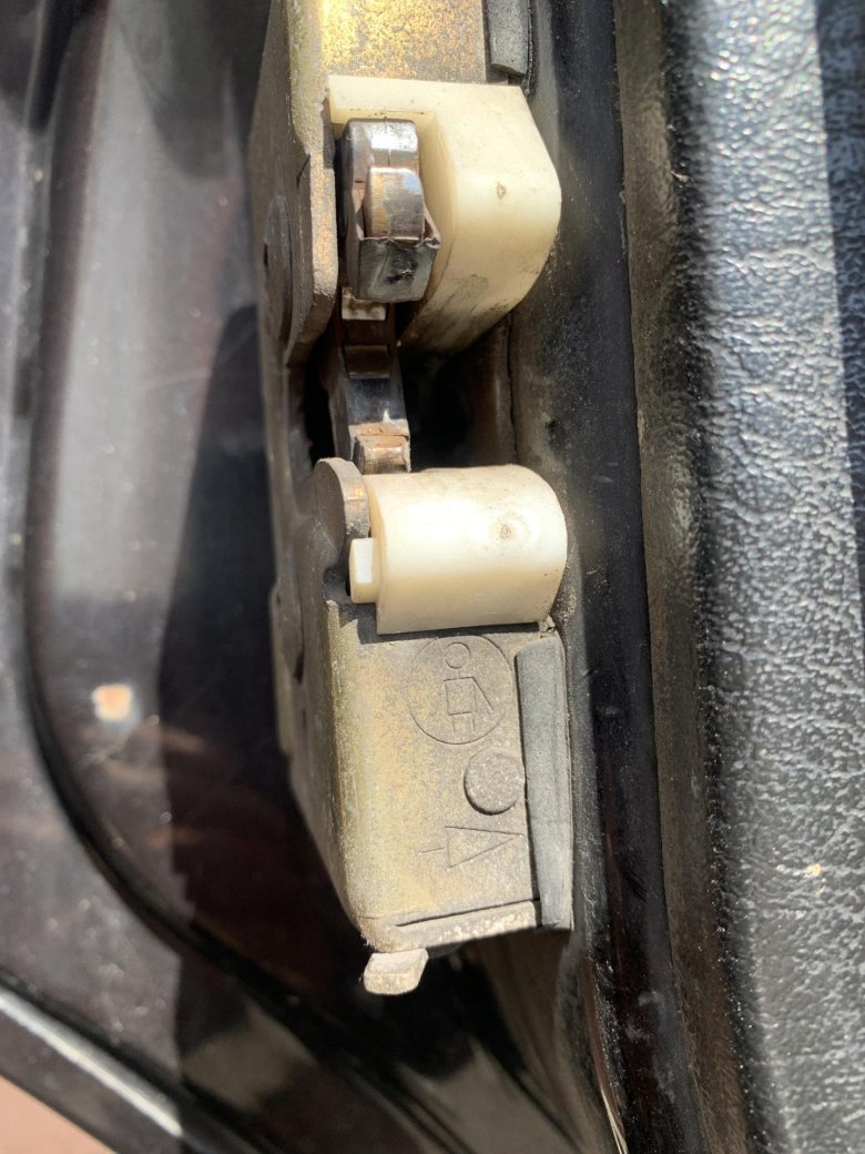 Блокировка задней двери ваз 2110