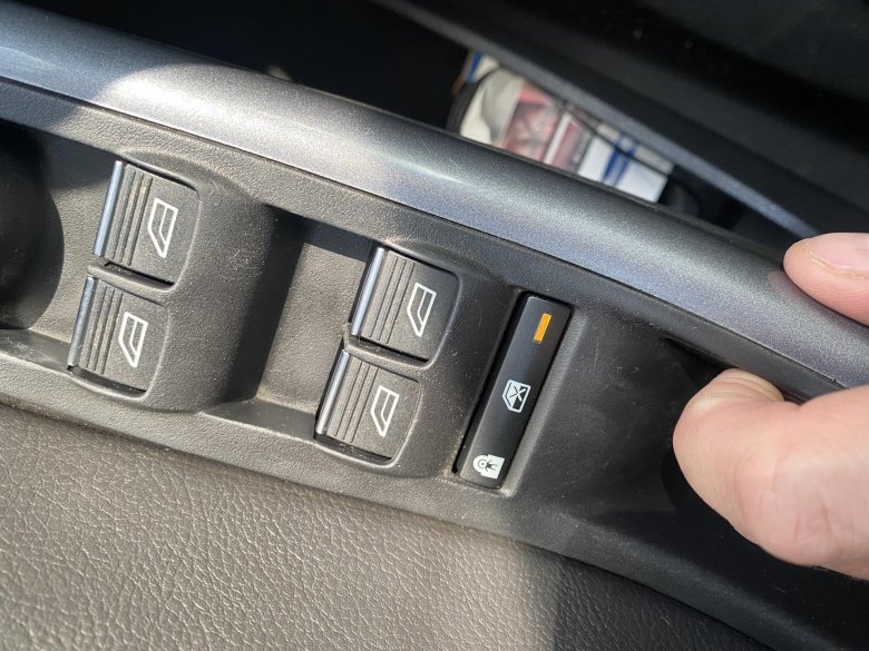 Блок стеклоподъемников шкода октавия а7