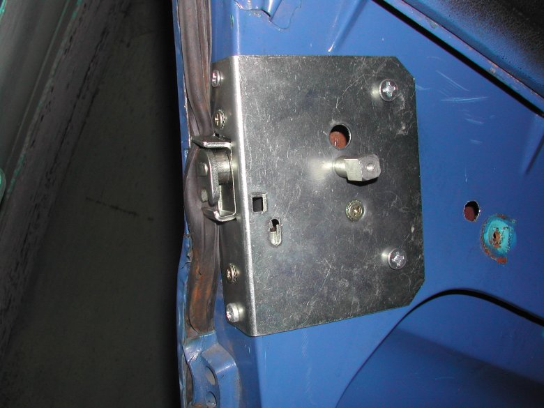 Замок задней двери уаз 3151