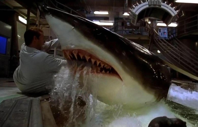 Глубокое синее море 1999