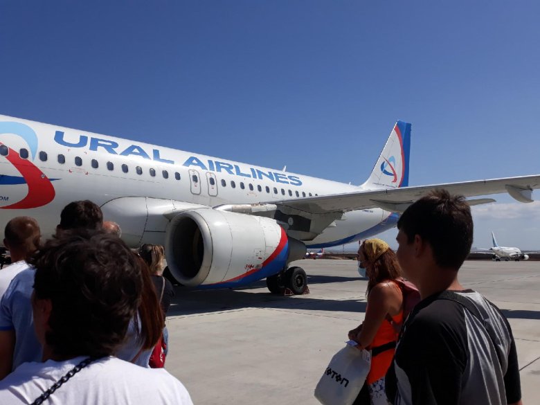 Самолет уральские авиалинии