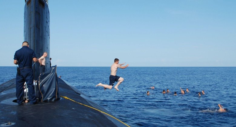 Подводники на подводной лодке