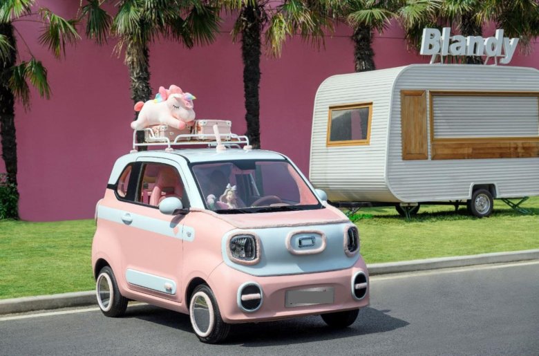 Электромобиль маленький