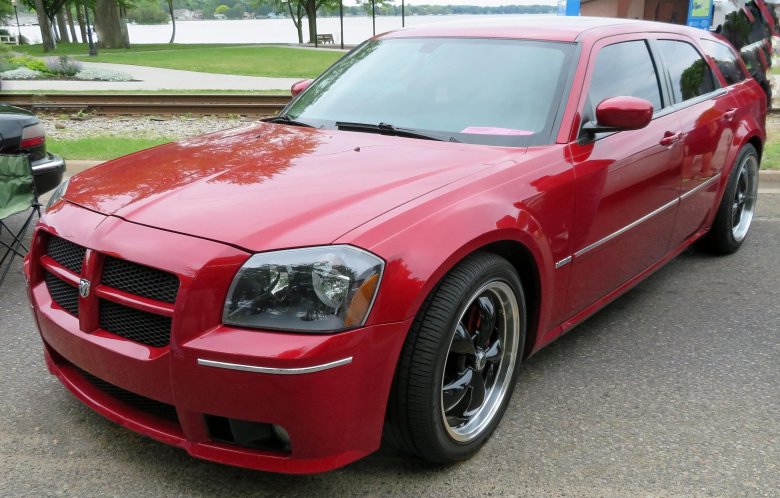 Dodge magnum srt8