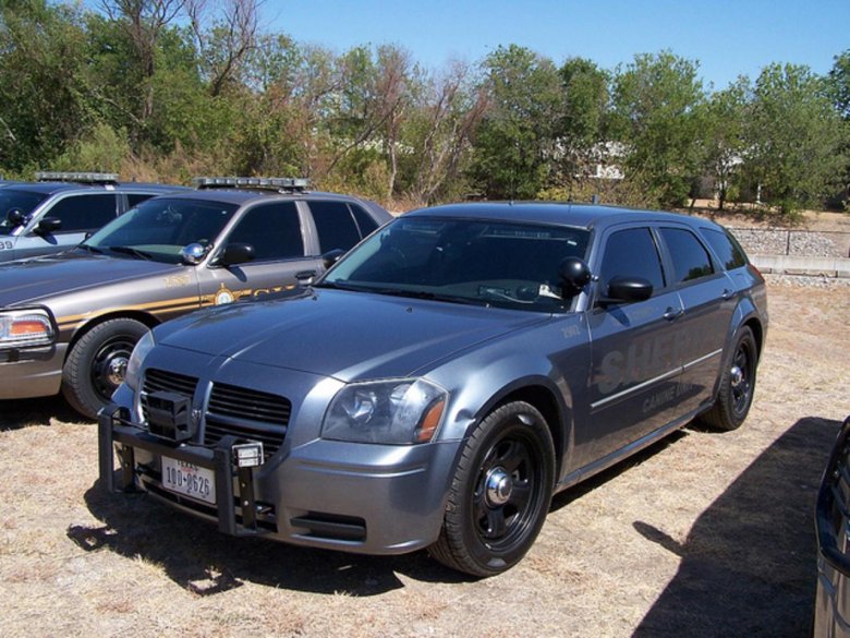 Dodge magnum 2008