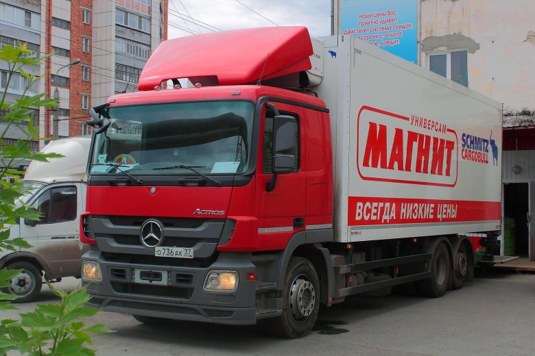 Магнит мерседес-бенц актрос