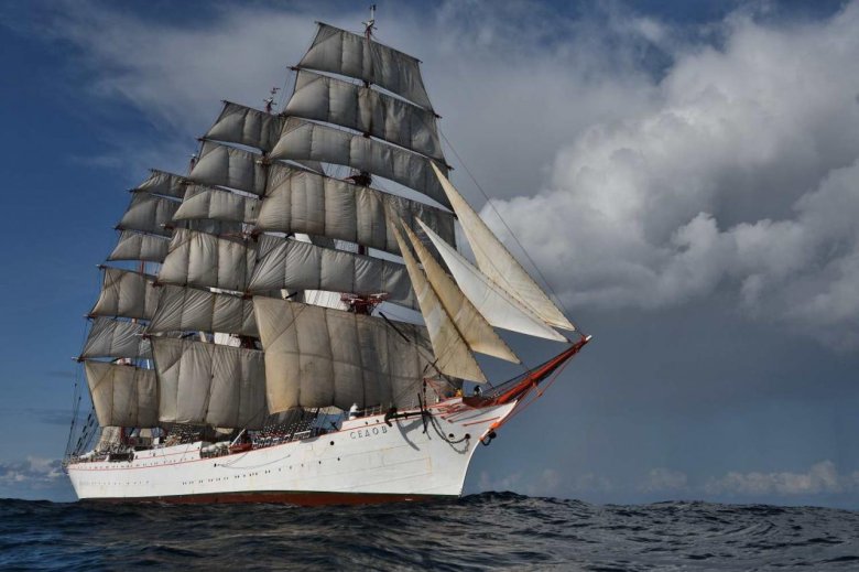 Седов парусник