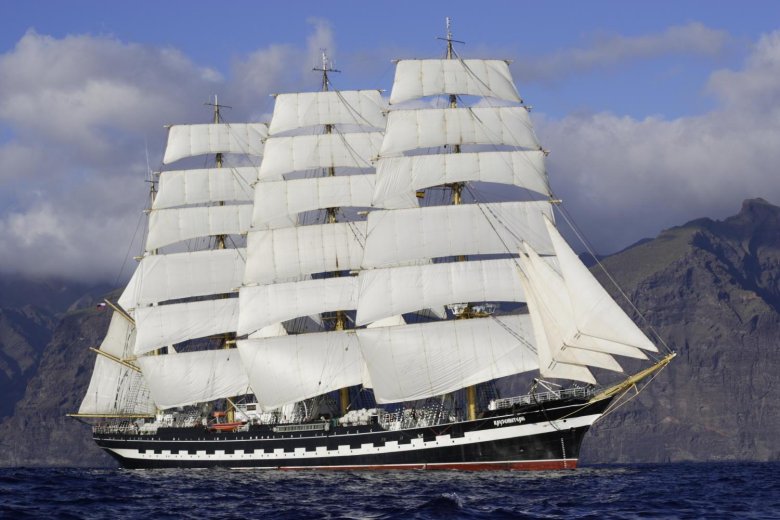 Крузенштерн парусник