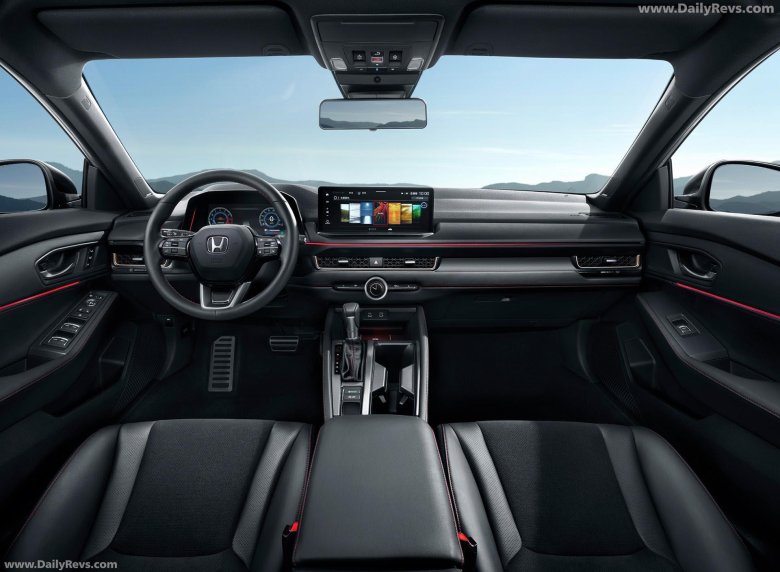 Хонда инспаер 2023