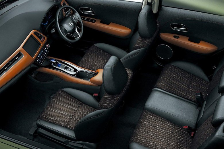 Honda vezel салон