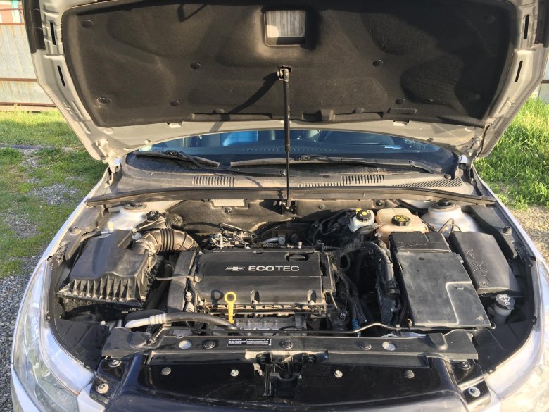 Подкапотное пространство круз 1.6