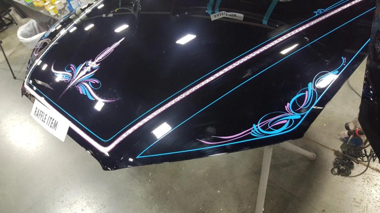 Пинстрайпинг лоурайдер