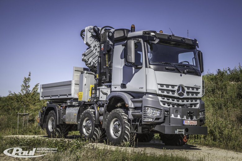 Mercedes-benz arocs 6x6