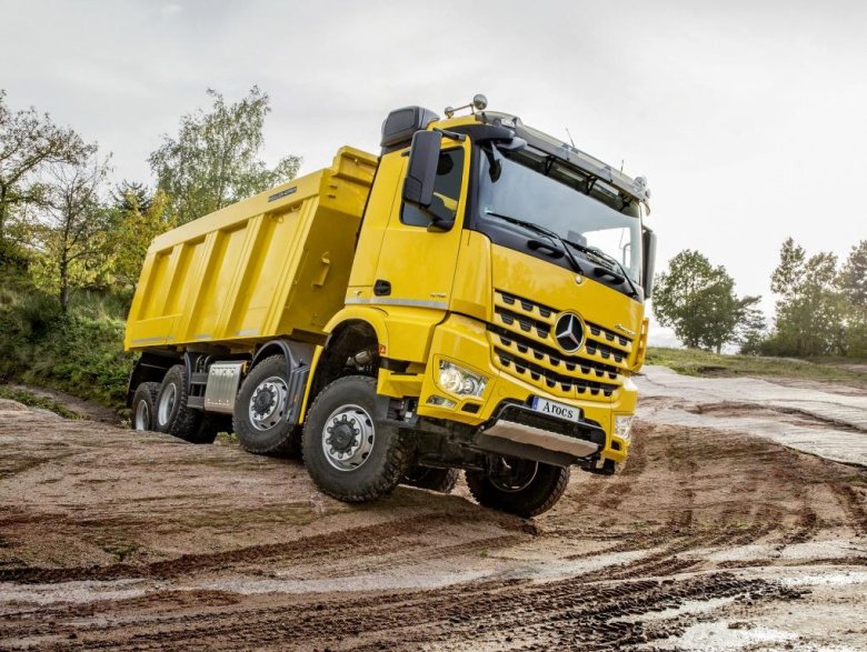 Mercedes-benz arocs самосвал