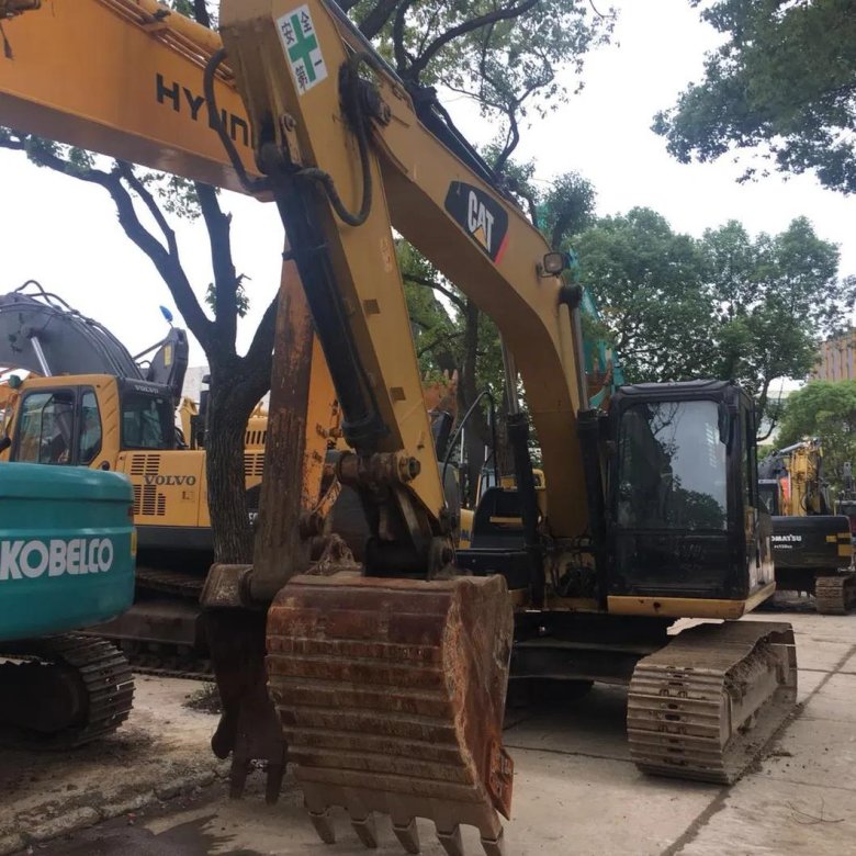 Экскаватор на гусеничном ходу