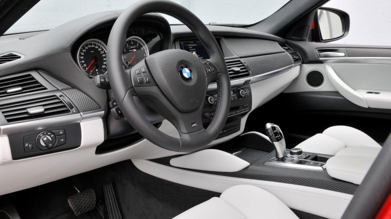 Bmw x6 e71 салон