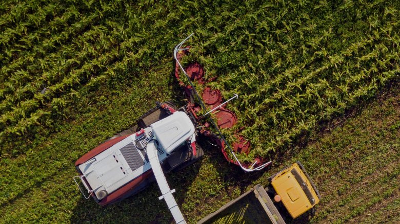 Уборочный комбайн