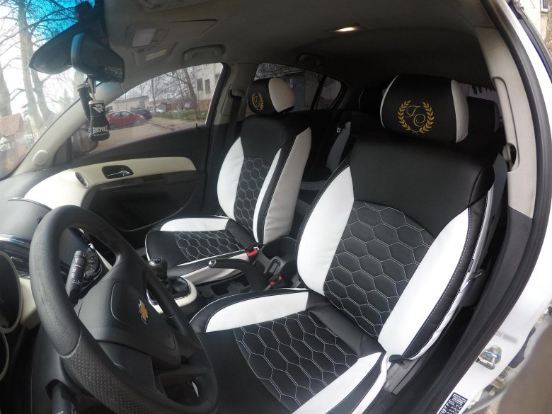 Чехлы на шевроле круз хэтчбек