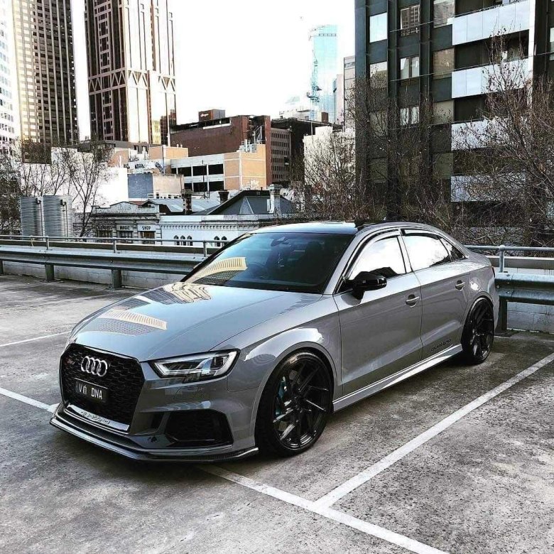 Audi rs 3 sedan