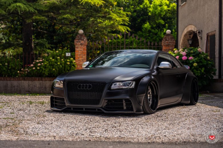 Audi s8 liberty walk