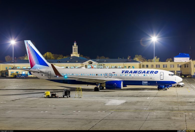 Самолет боинг 737 800