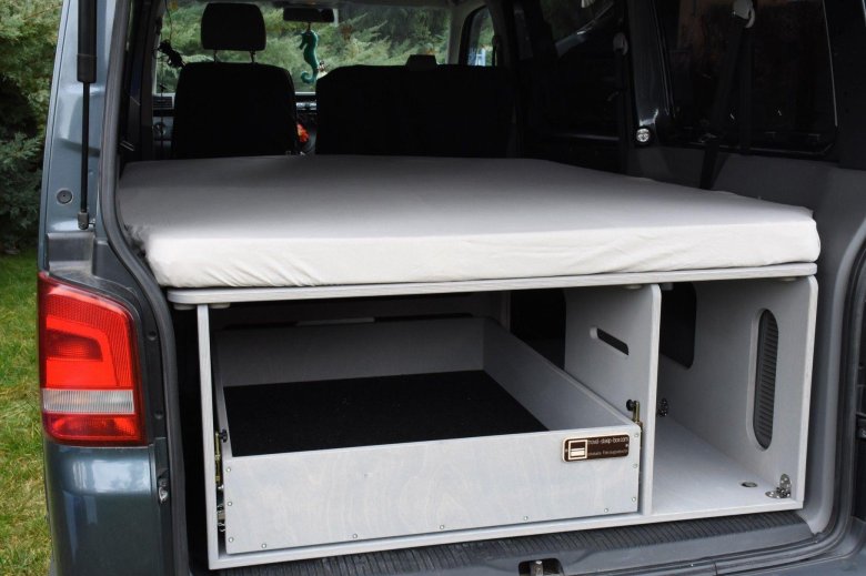 Volkswagen caravelle 6.1 багажник