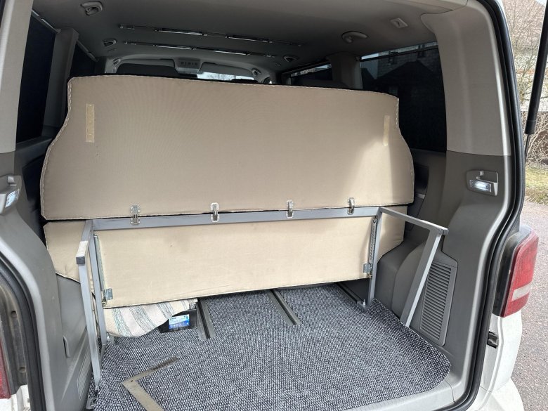 Полка в volkswagen caravelle t5