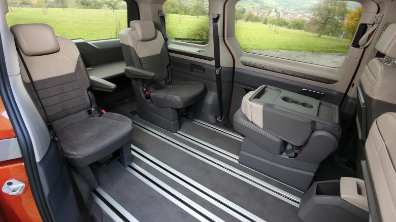 Volkswagen multivan t7 салон