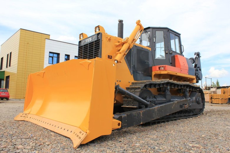 Гусеничный бульдозер shantui sd32