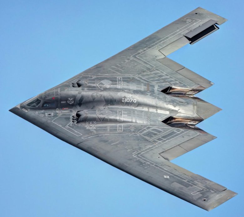 B 2 spirit стелс бомбардировщик