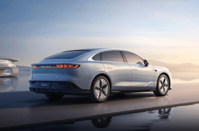 Китайская электромобиль