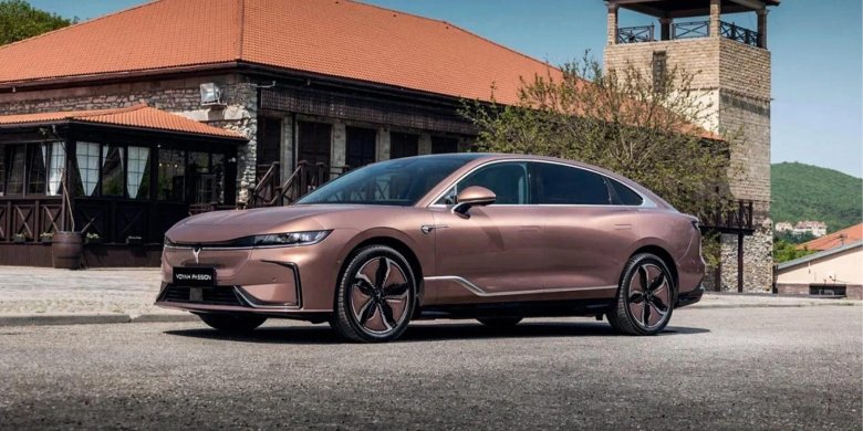 Voyah седан 2023