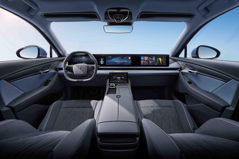 Автомобиль салон