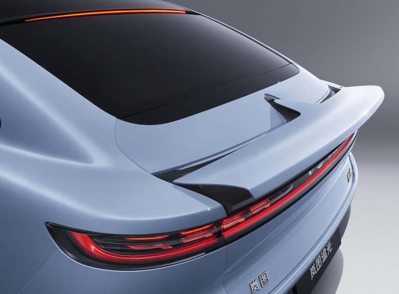 Автомобиль porsche