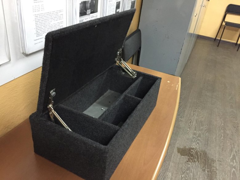 Ящик в багажник автомобиля