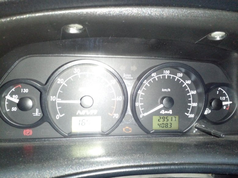 Панель шевроле нива