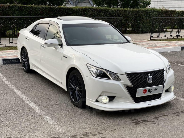 Toyota crown 2013
