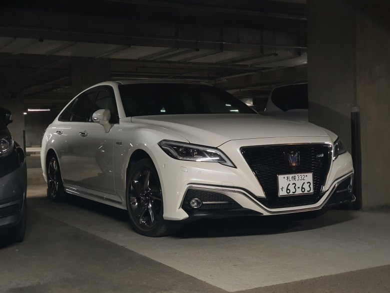 Toyota crown hybrid rs